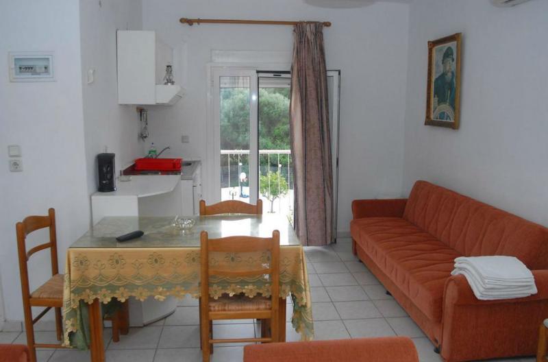 Amazona Apartments And Studios Sparta Exterior foto